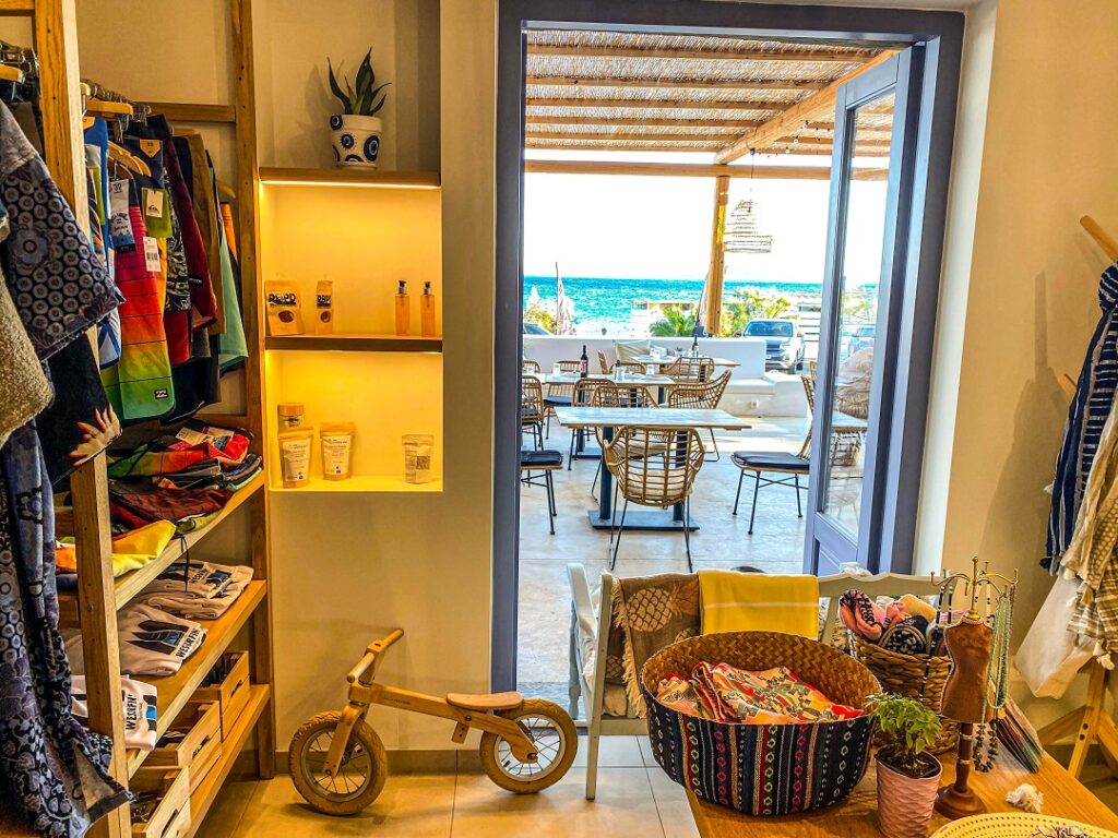 A6B0ED9D-B8B6-47D4-82A0-B7166FD6448A-1