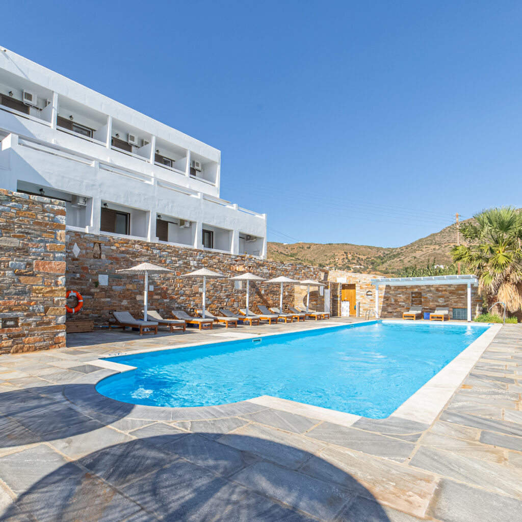 pool-hotel-in-andros-2