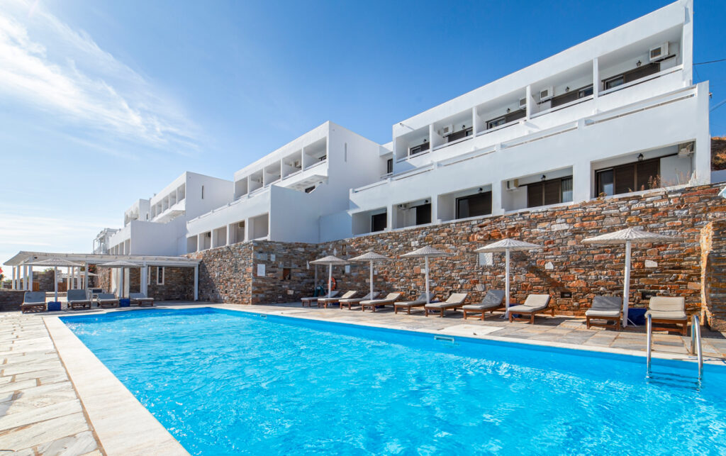pool-hotel-in-andros-3
