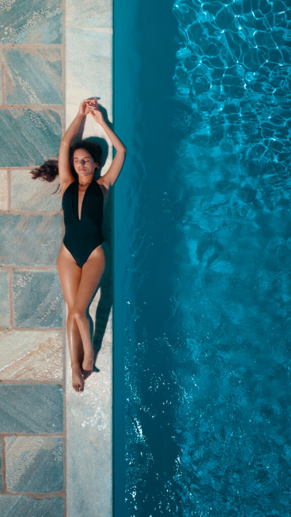 pool-hotel-in-andros